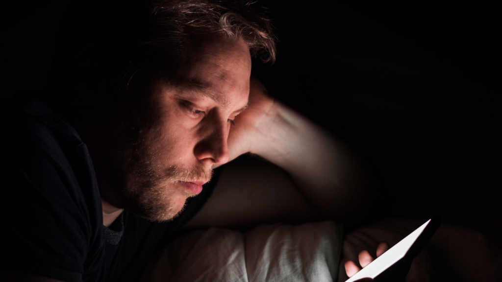 Marido viciado em pornografia causa danos a toda a família